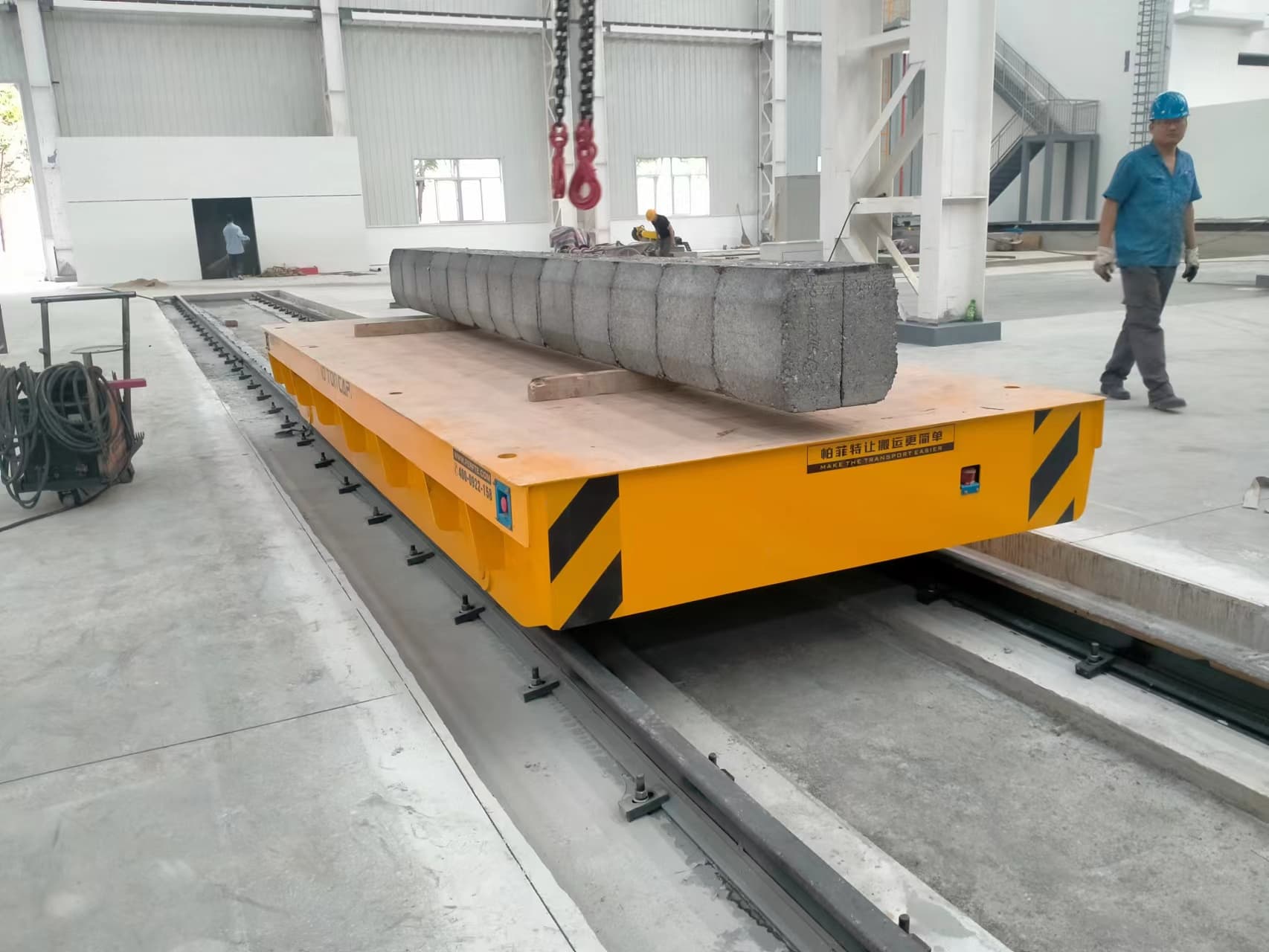 Customized Battery Powered Rail Transfer Cart for Industry